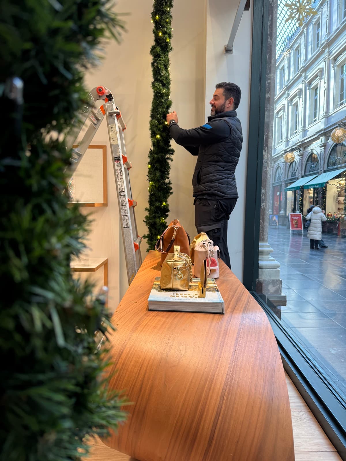 Installation professionnelle d’un décor de Noël